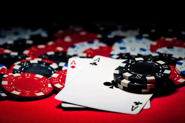 bento4d mobile app interface showing slot games and live tables